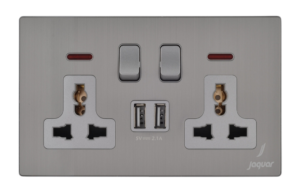 Picture of 13A Universal Switched Socket With Indicator With 2 Usb