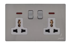 Picture of 13A Universal Switched Socket With Indicator